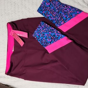 Lilly Pulitzer Weekender High Rise Leggings "Growl and Prowl" Cherry Colorblock